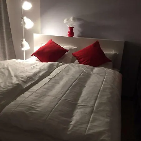 Lovely In Apartment *